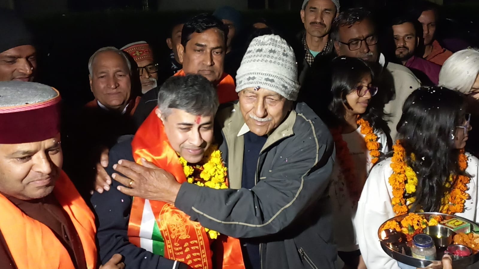 Qatar India Dehradun Captain Saurabh Vashisht Reached his home in dehradun after Release from Jail Photos