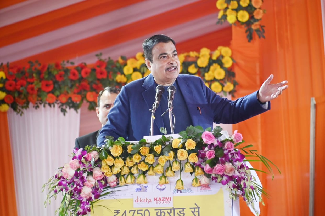 Haridwar Nitin Gadkari said Ask for five to seven thousand crores more I will give that too said this for CM