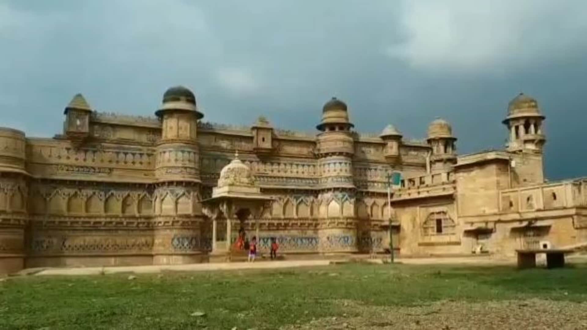 Gwalior Valentine Day Amazing story of love king had fulfilled these conditions to get queen