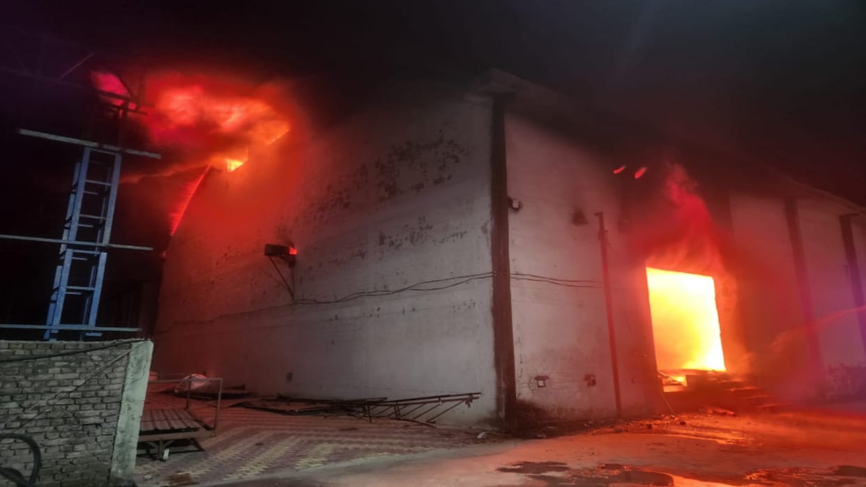 A fire broke out in a mattress factory in Shamli and loss of two crore