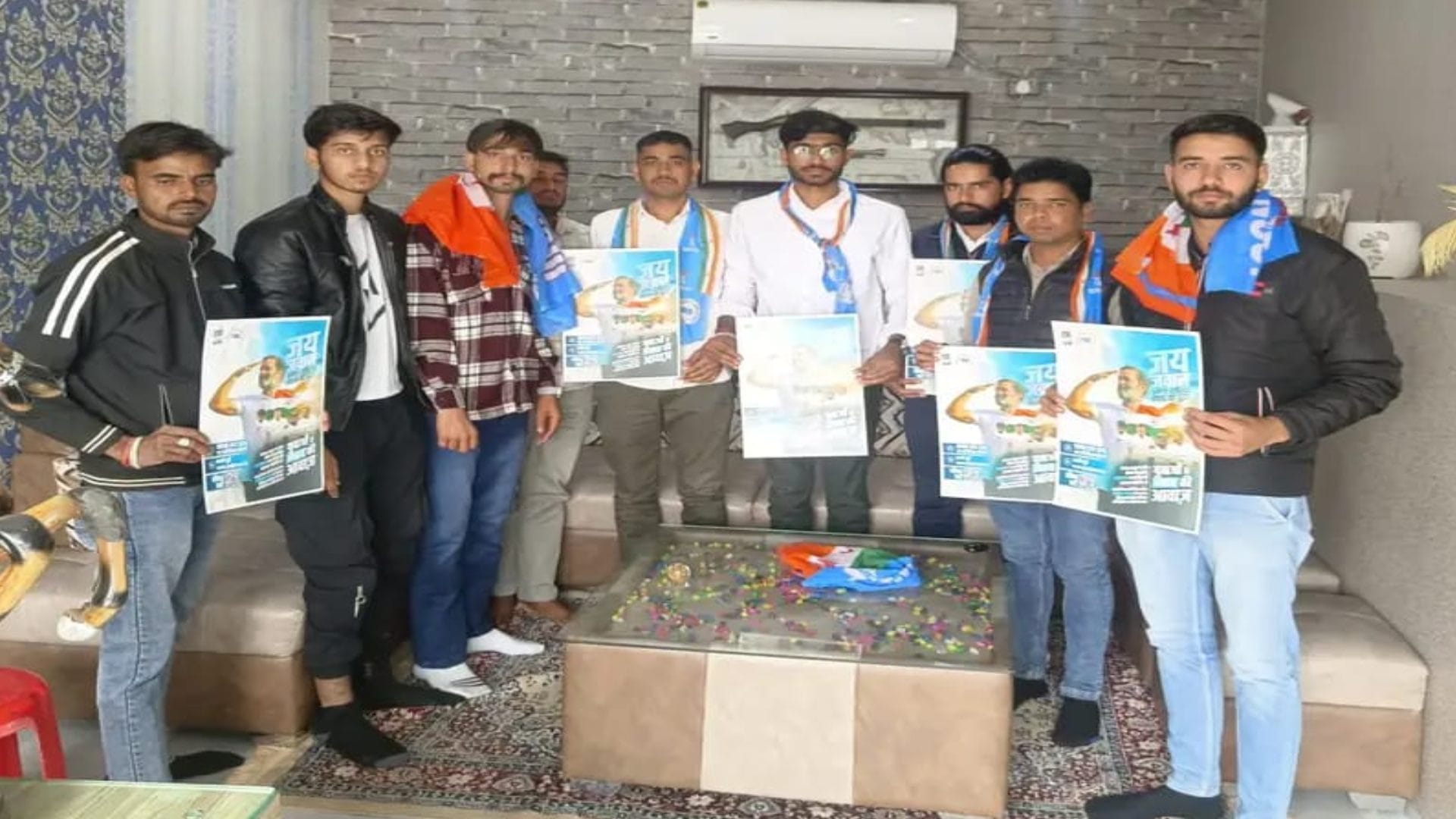 NSUI जिला अध्यक्ष से मिले युवा