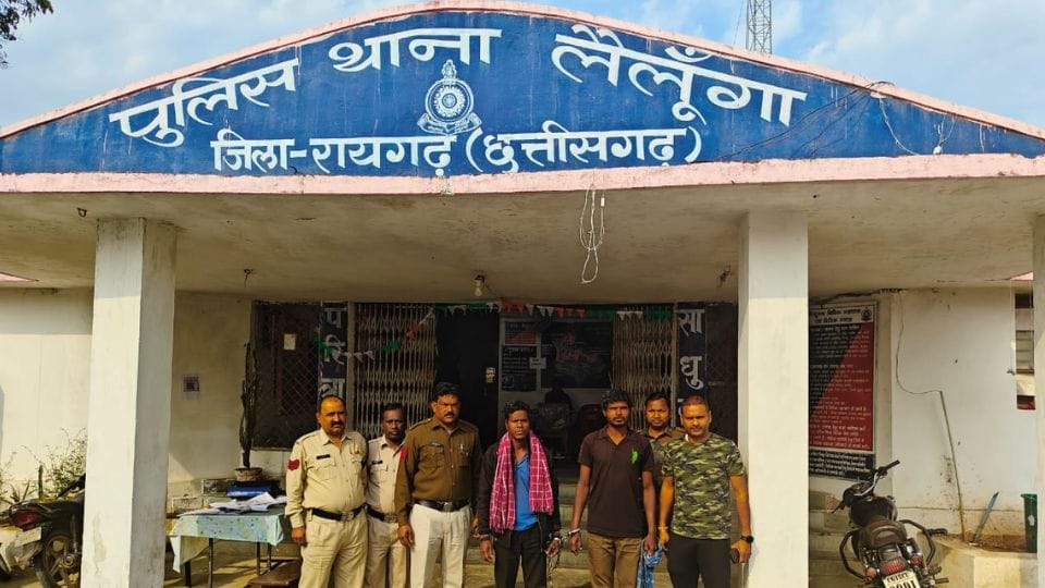 Husband along with friend killed wife and her lover in raigarh