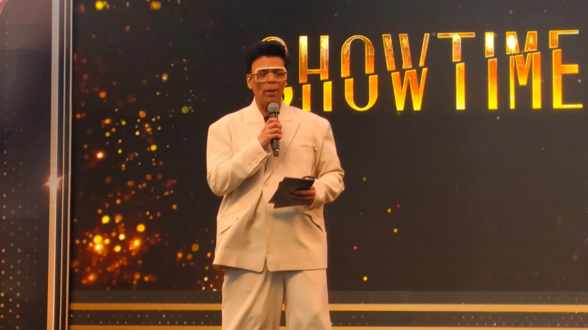 Showtime Trailer released karan johar exposing bollywood with Emraan Hashmi Mouni Roy Naseeruddin shah series