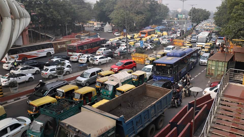 Due to farmer protest all borders of Delhi sealed several kilometer long jam throughout the day