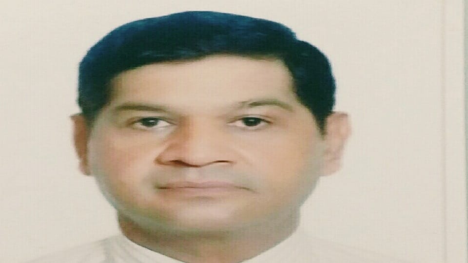 ECHS clinic in charge arrested  taking bribe of Rs 80 thousand in Bulandshahr