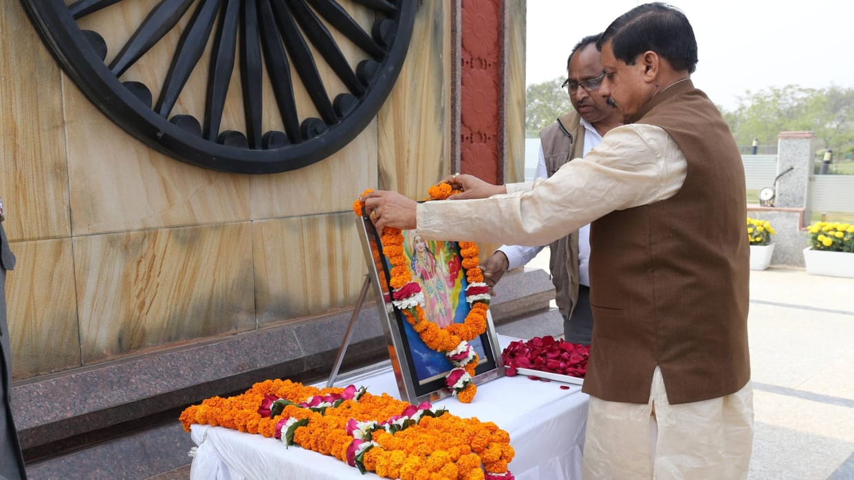 MP News: CM Dr. Yadav paid tribute to the martyrs of Pulwama attack, said- PM Modi has stopped talking about P
