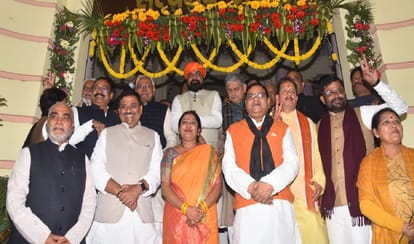 Rajya Sabha : राजग से भीम सिंह, धर्मशीला गुप्ता, संजय झा ने नामांकन भरा; कांग्रेस से अखिलेश सिंह का नाम जारी Bihar News : Akhilesh Singh in Rajya Sabha congress list after sonia gandhi, NDA candidates filed nomination