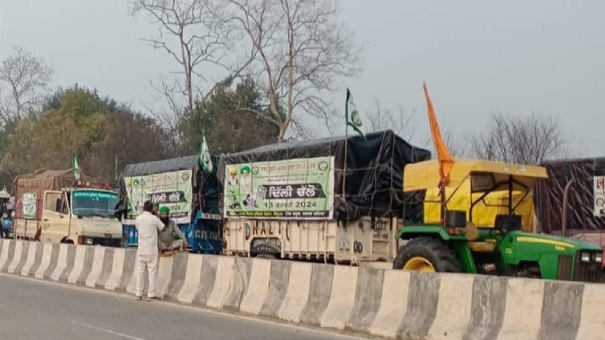 Kisan Andolan, Fear of ruckus at Datasinghwala border in Jind, about five thousand more farmers arrived