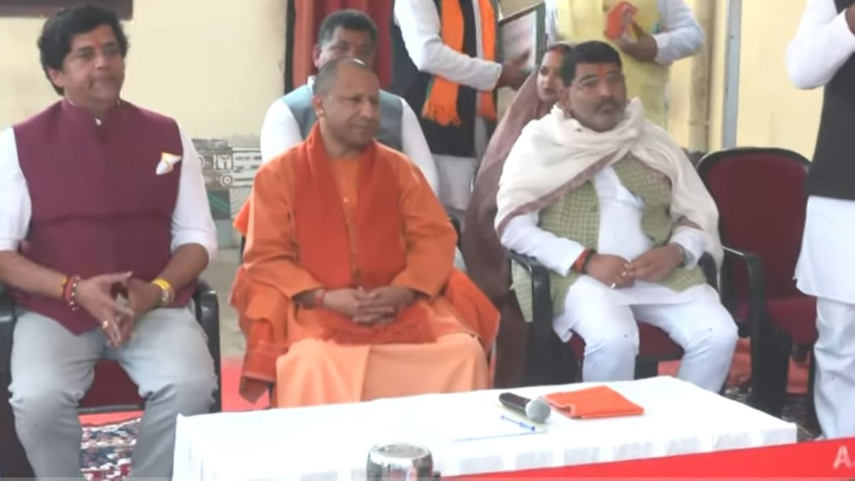 CM Yogi said in Gaon Chalo campaign, double engine government guarantees security, prosperity and happiness.