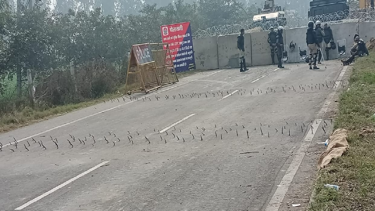 Farmers Movement, Fortification on Markanda River in Kurukshetra; Reinforced with nails, concrete walls