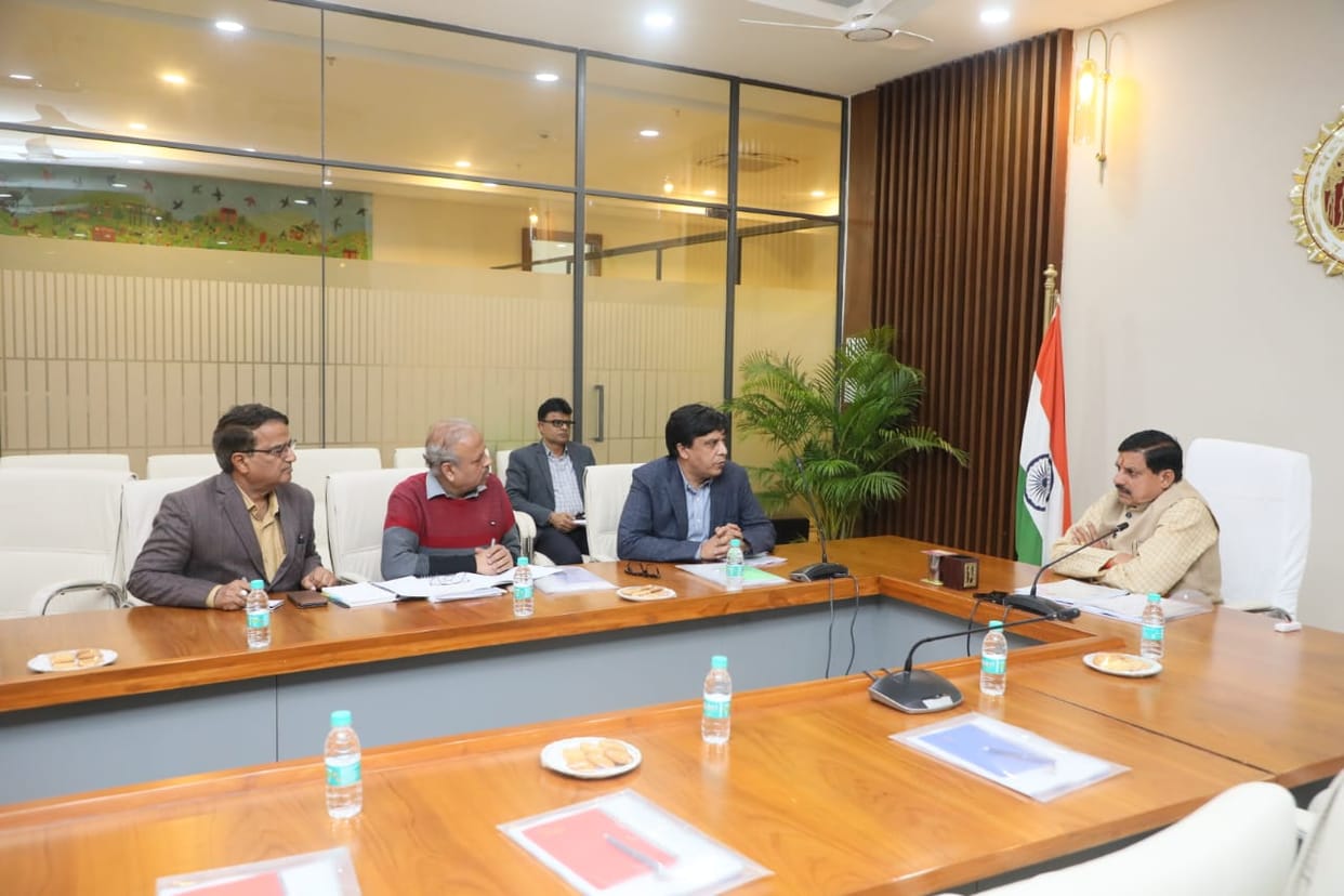 MP News: CM Dr. Yadav told officials to stop dirty water of Kanh river from getting into Shipra river.