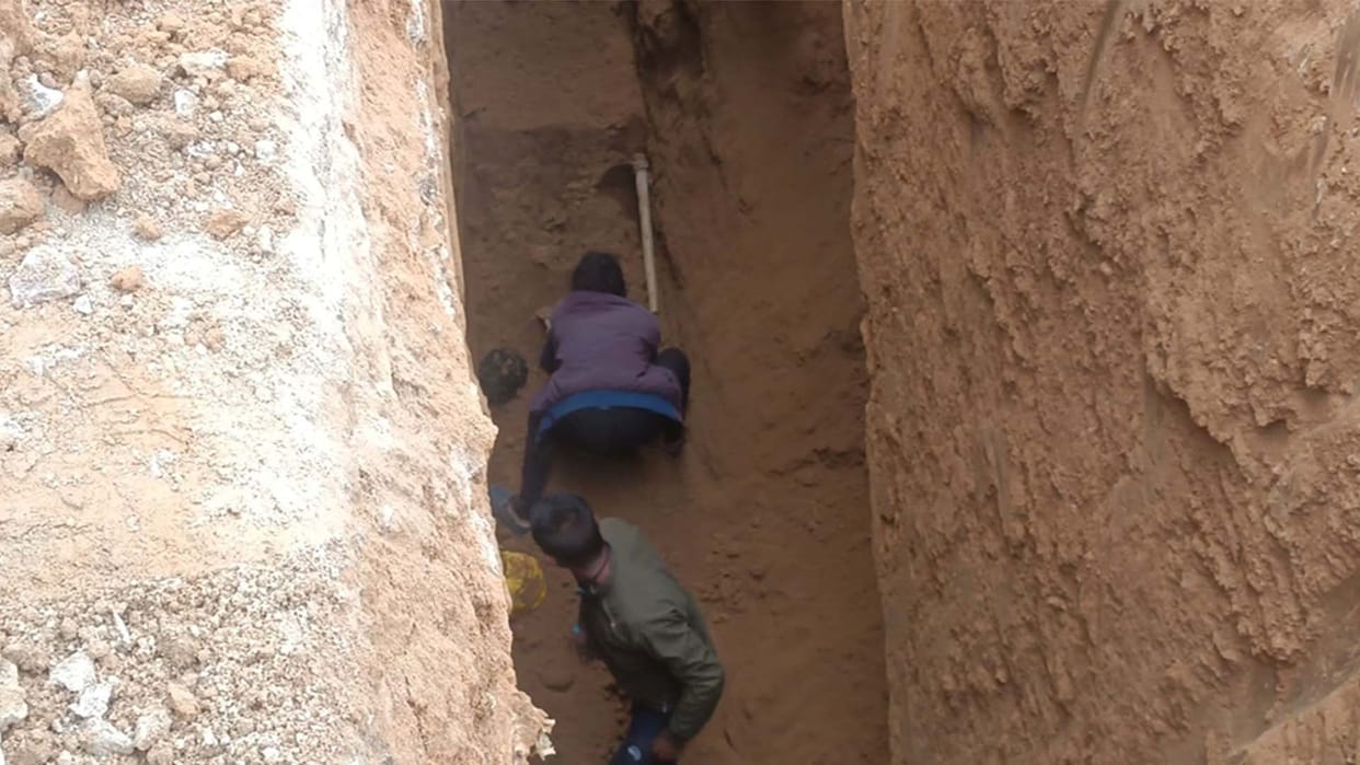 Chitrakoot: Mud caved in during digging of sewer line, two laborers trapped
