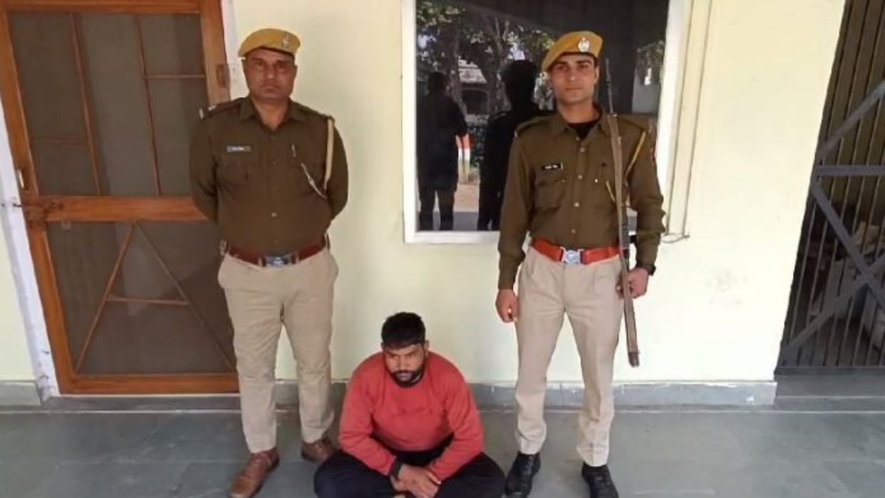 Karauli Crime Crook roaming around planning to commit crime arrested