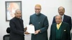 'एक-देश एक-चुनाव' मुद्दे पर पूर्व राष्ट्रपति रामनाथ कोविंद से मिलने पहुंचे असदुद्दीन ओवैसी