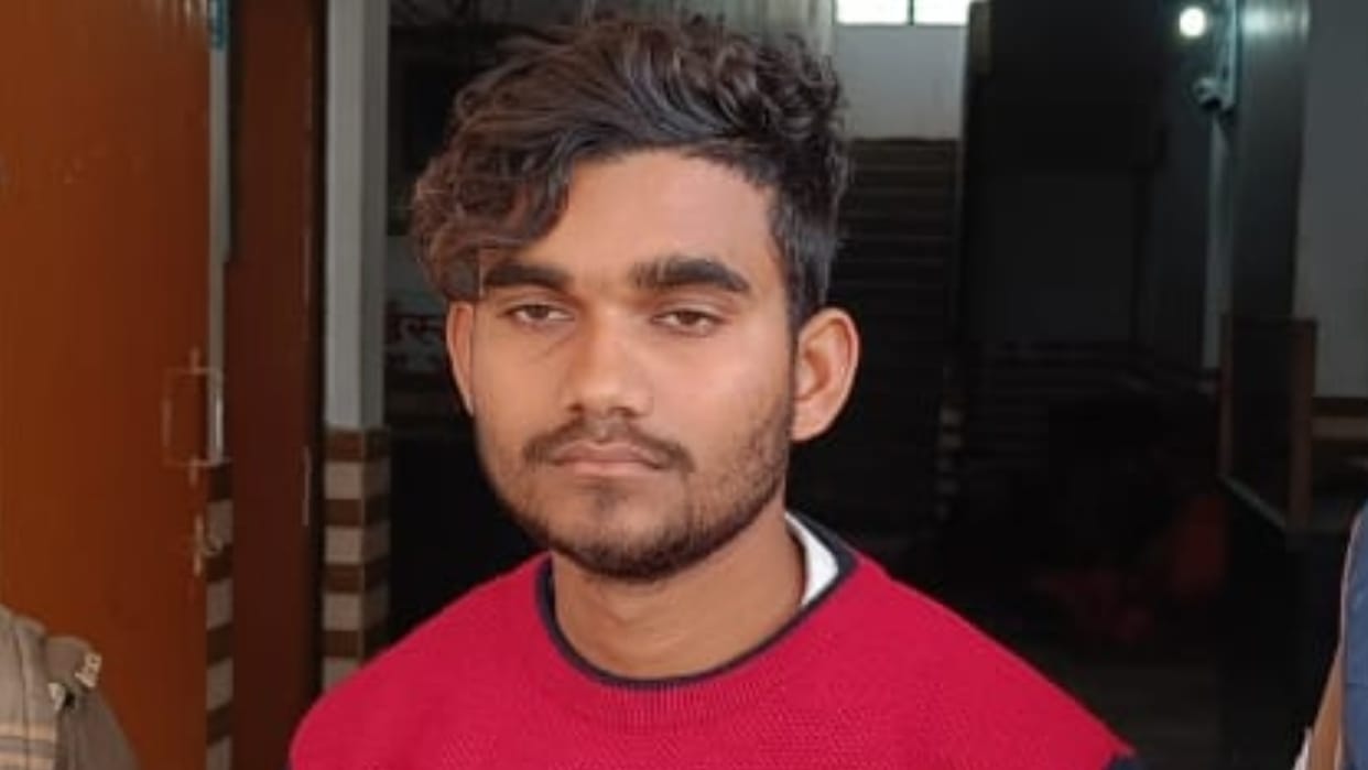 accused arrested for attempting to cheat former MLA in bareilly