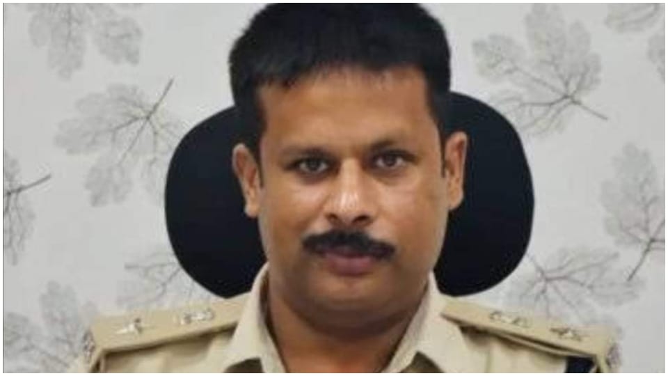बैतूल एसपी सिद्धार्थ चौधरी।