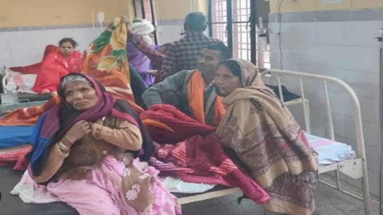 bus of pilgrims going from Basti to Jagannath Puri overturned