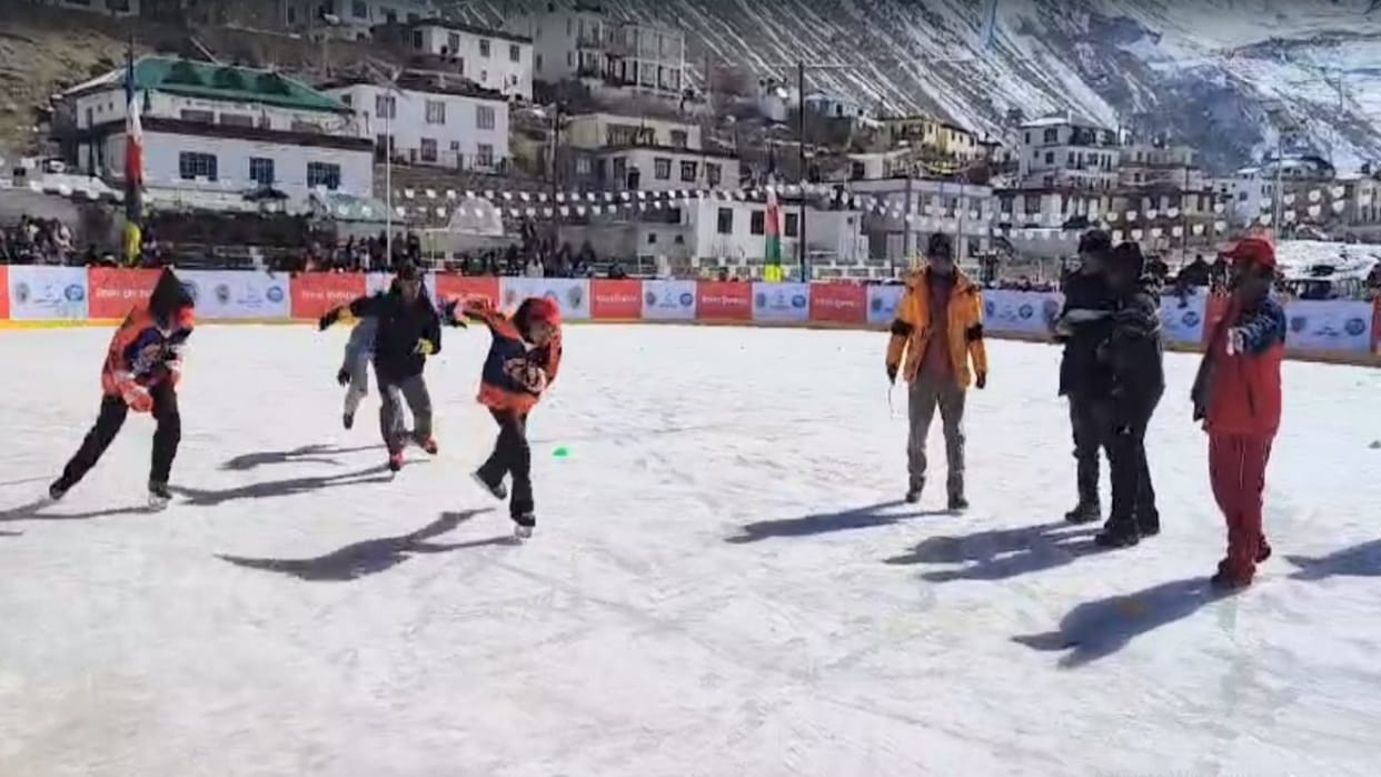 Ice Hockey Cup concludes in Kaza, Association President Abhay Dogra honored the winning players