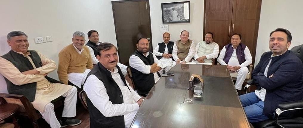 Discussion between Chaudhary Jayant and MLAs regarding Lok Sabha elections in meeting in Delhi