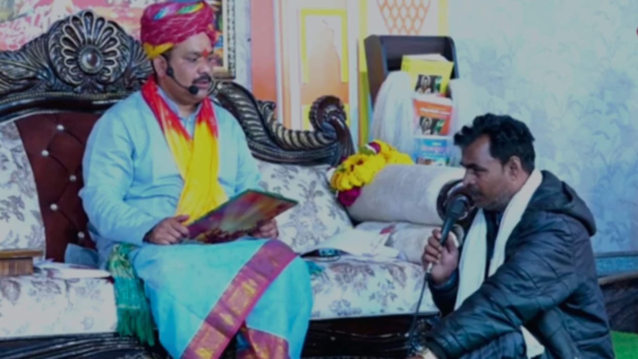 MP News: The father of the accused of robbery of Rs 2 crore reached the court of Pandokhar government