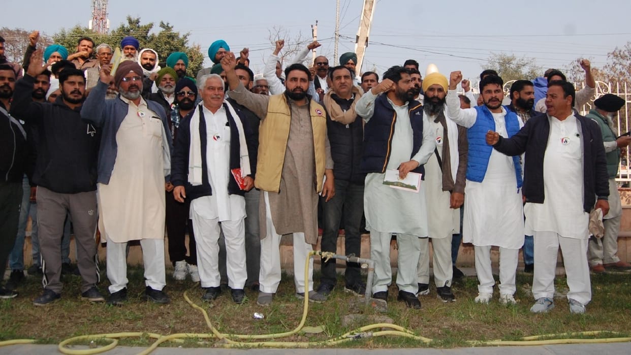 Impact of farmers movement in Fatehabad, Pagdi Sambhal Jatta Kisan Sangharsh Samiti announced for Toll free