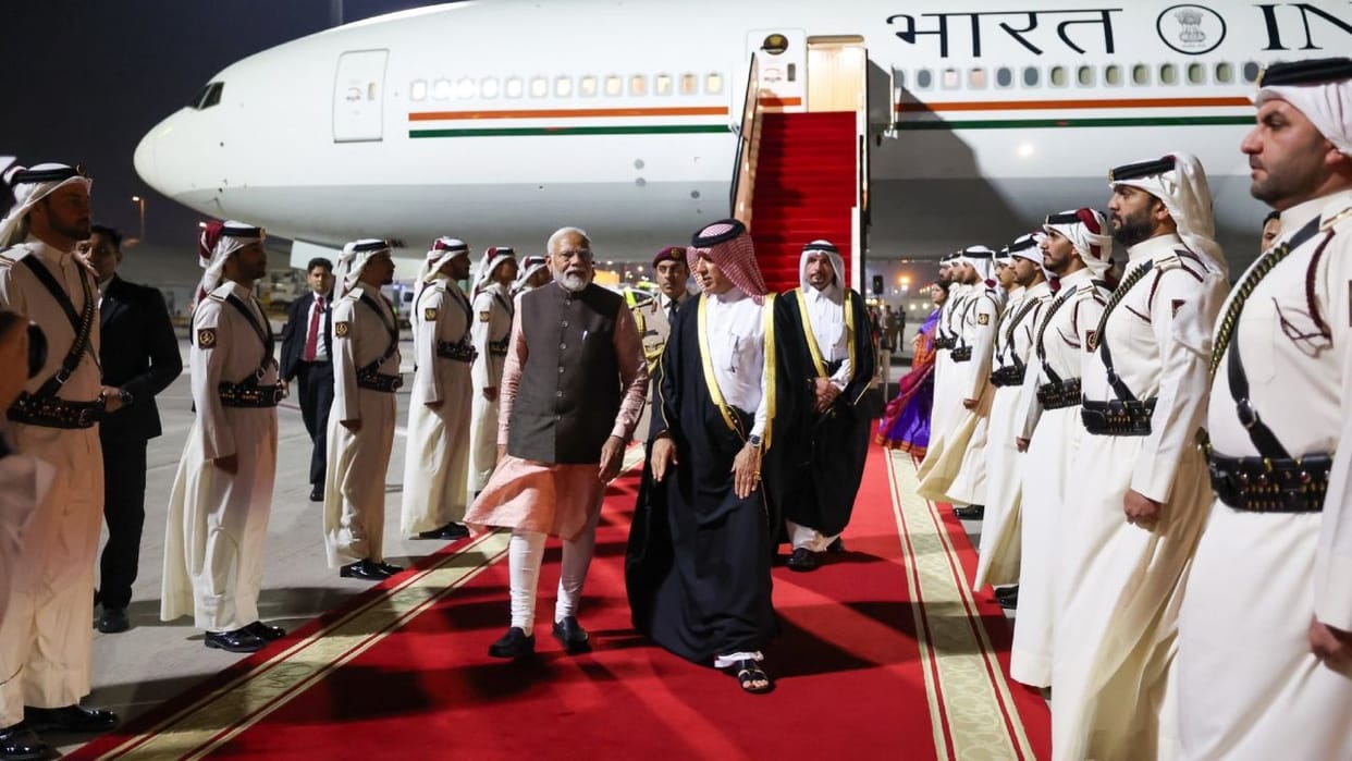 PM Modi UAE Visit Live Updates Will Inaugurate First Abu Dhabi Hindu Temple Today News in Hindi