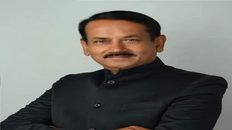 देवेंद्र प्रताप सिंह ने राज्यसभा के लिए दाखिल किया नामांकन: बोले-मेरे जैसे छोटे कार्यकर्ता को BJP ने दिया मौका