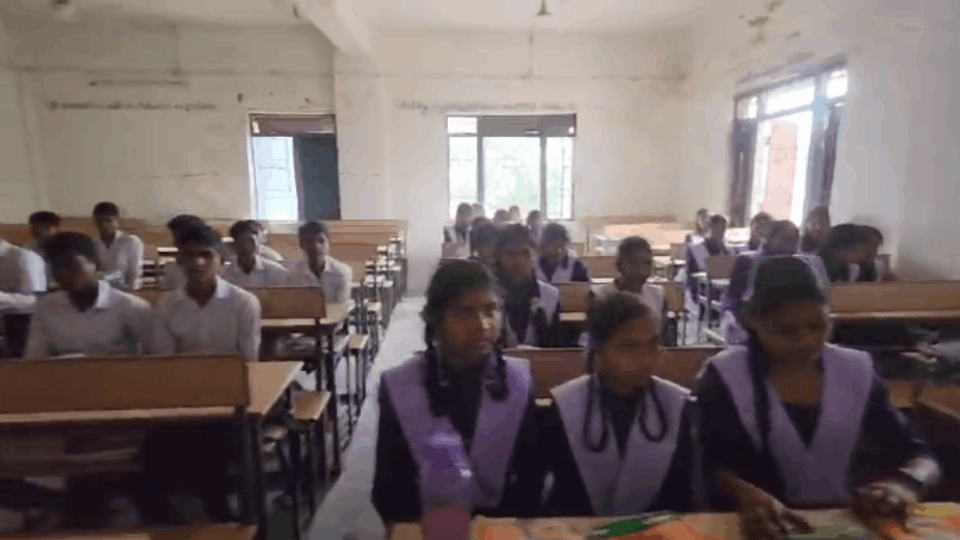 Bad condition of education in tribal areas of Gaurela Pendra Marwahi