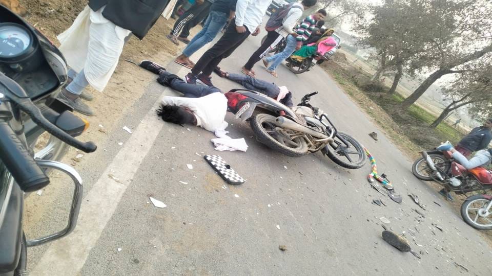 Uncle died while nephew condition is critical in collision with speeding vehicle in Agra