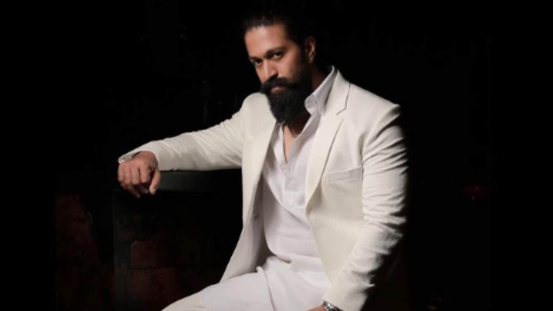 Upcoming Movies Will Hit on Box Office Due to Villain Role Singham Again Crack War 2 Shaitaan