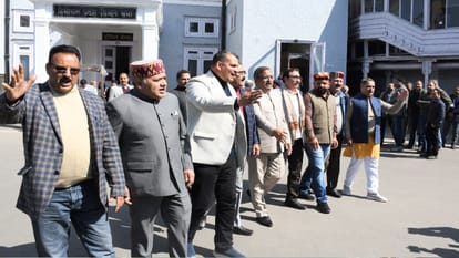 अली खड्ड विवाद और सीएम के जवाब से असंतुष्ट विपक्ष ने किया वाकआउट Himachal Assembly Budget Sesssion Opposition dissatisfied with government's response in Ali Khad case walks ou