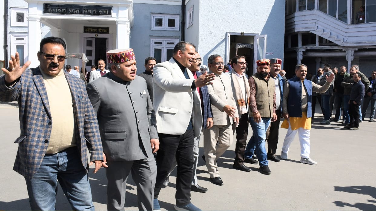 Himachal Assembly Budget Sesssion Opposition dissatisfied with government's response in Ali Khad case walks ou