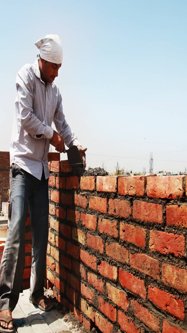 Uttarakhand News: Out of one lakh families only 297 got 100 days work in rudrapur