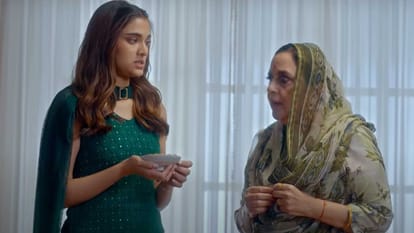 Kuch Khattaa Ho Jaay Review Guru Randhawa Bollywood Debut Anupam Kher Saiee Manjrekar film story