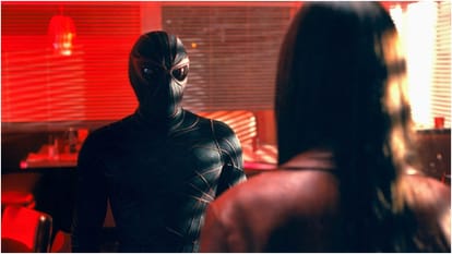 Madame Web Review in Hindi by Pankaj Shukla Marvel Cinematic universe Spiderman Dakota Johnson S J Clarkson