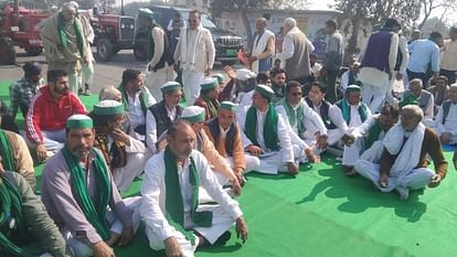 Bharat Bandh: Effect of Bharat Bandh in UP, BKU workers engaged in blocking roads and police officers alert