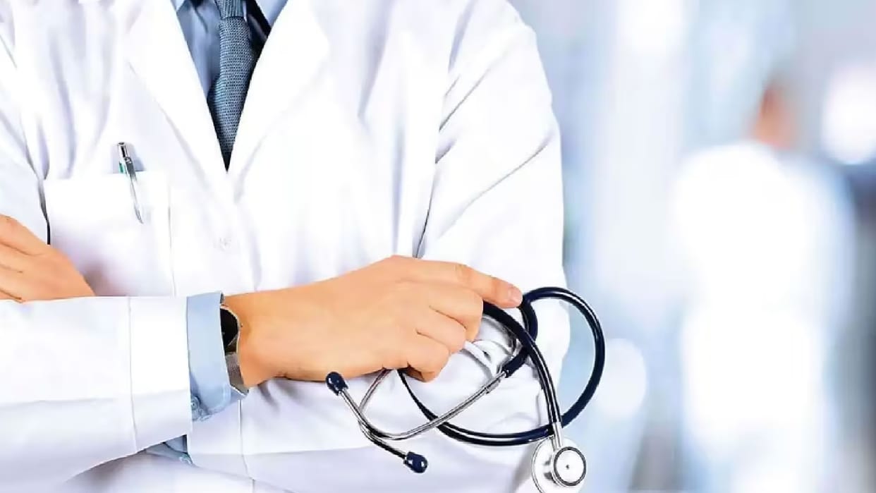 specialist doctors Recruitment starts in Chhattisgarh, 246 MBBS and 21 expert doctors got appointment