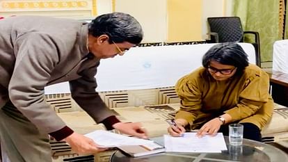 Rajasthan News: Namrata Vrishni will be the New Collector of Bikaner, takes charge at Circuit House