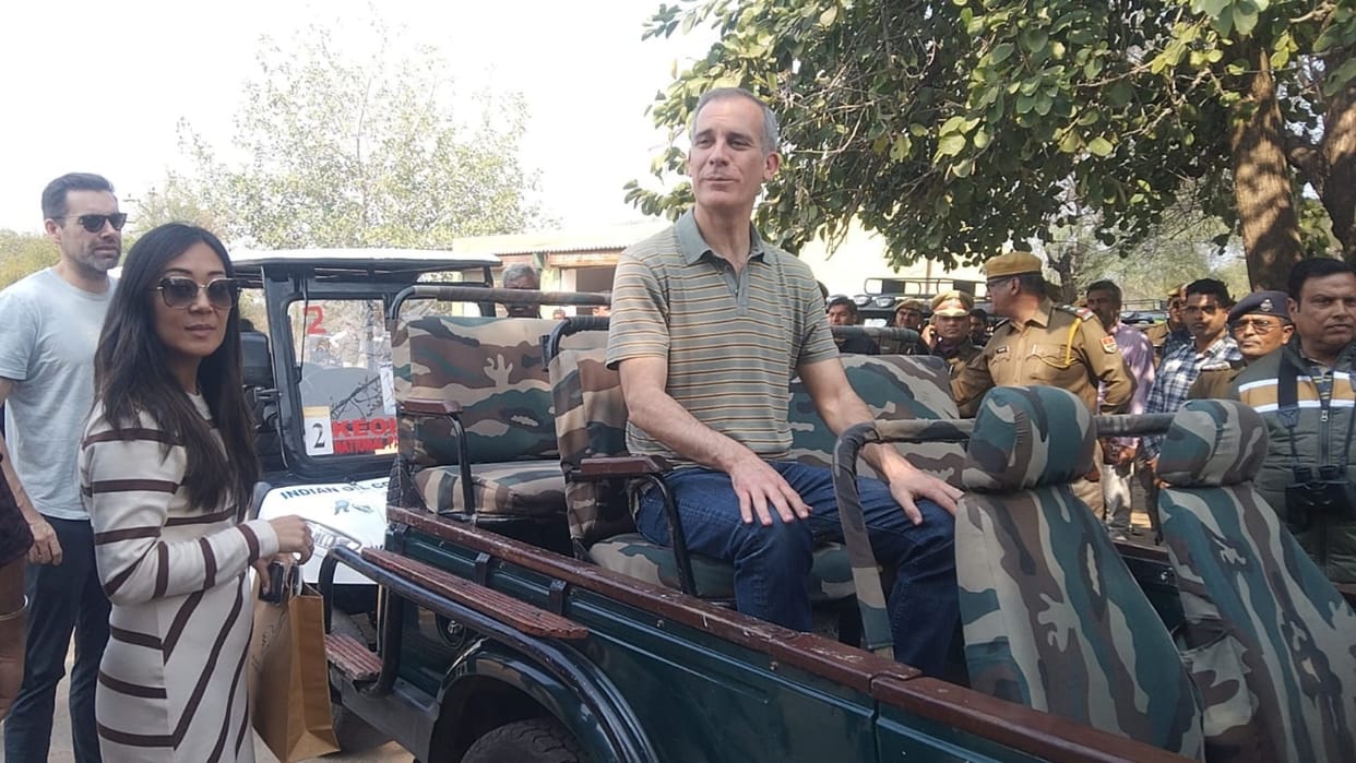 Bharatpur US Ambassador Eric Garcetti visited Keoladeo National Park with wife and daughter