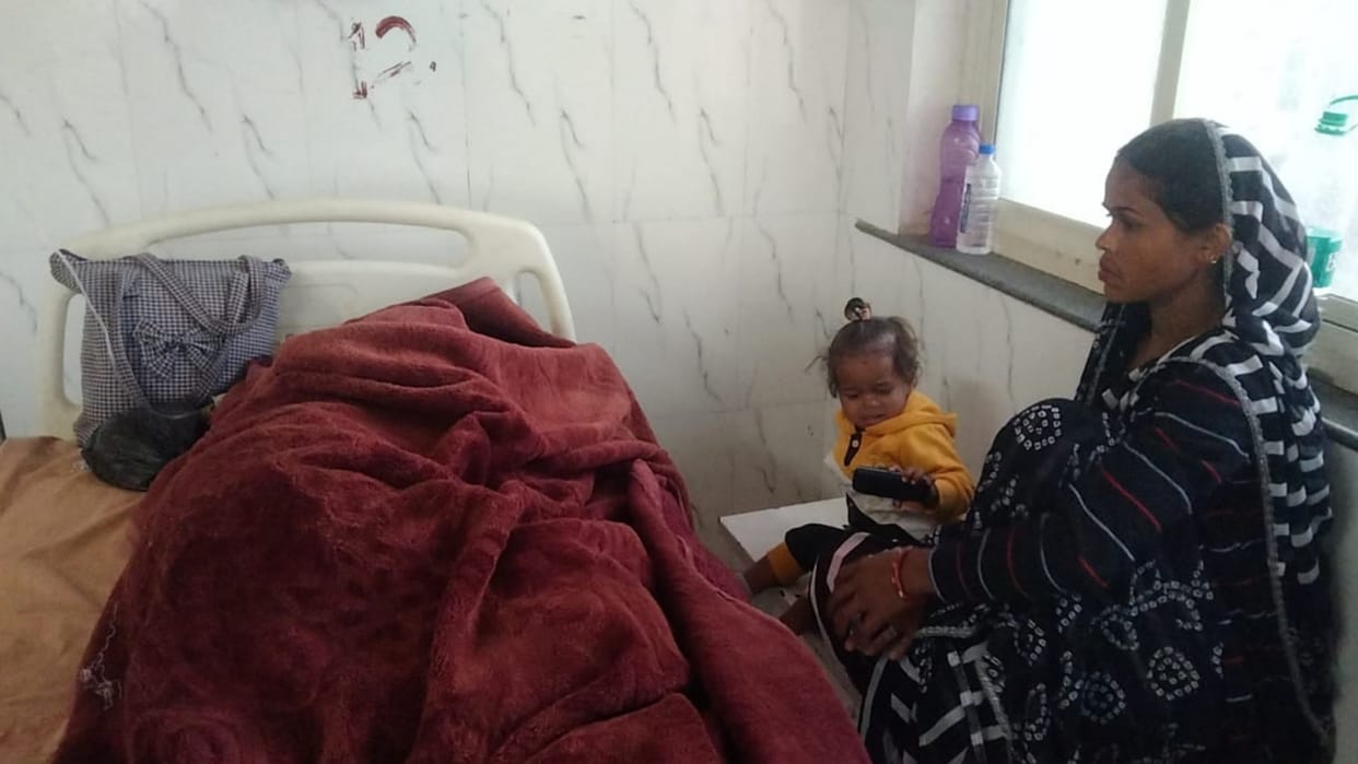 Bharatpur Jarakh hiding in field attacked woman who went to collect fodder fought for 30 minutes