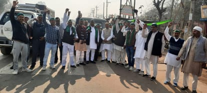 Bharat Bandh: Effect of Bharat Bandh in UP, BKU workers engaged in blocking roads and police officers alert