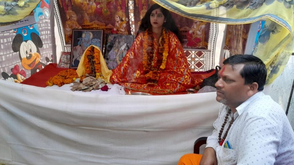 Statue found in excavation in Shahjahanpur girl saw dream