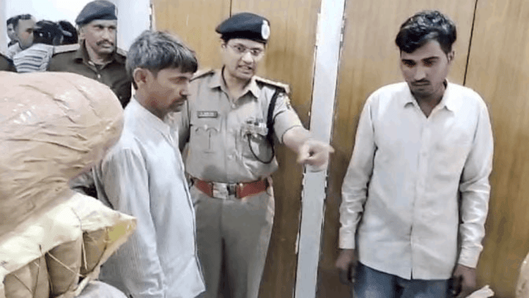 कबीरधाम पुलिस को बड़ी कामयाबी: दो करोड़ का गांजा जब्त, दो आरोपी भी दबोचे, उड़ीसा से जा रहे थे आगरा