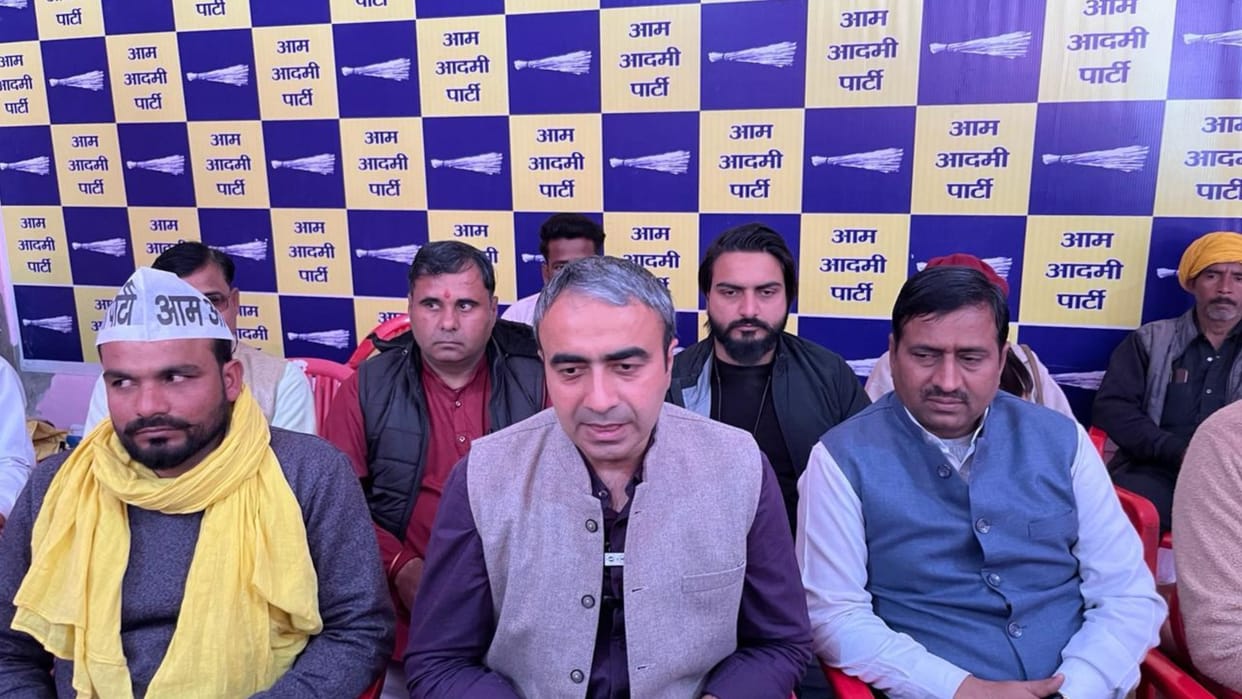 Jhajjar: Anurag Dhanda arrived to support the farmers protest