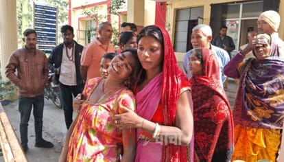 Bihar News : औरंगाबाद में भीषण सड़क हादसा, डीलर की मौत; तेज रफ्तार वाहन ने कुचला Bihar News: road accident in Aurangabad, dealer died; crushed by a speeding vehicle