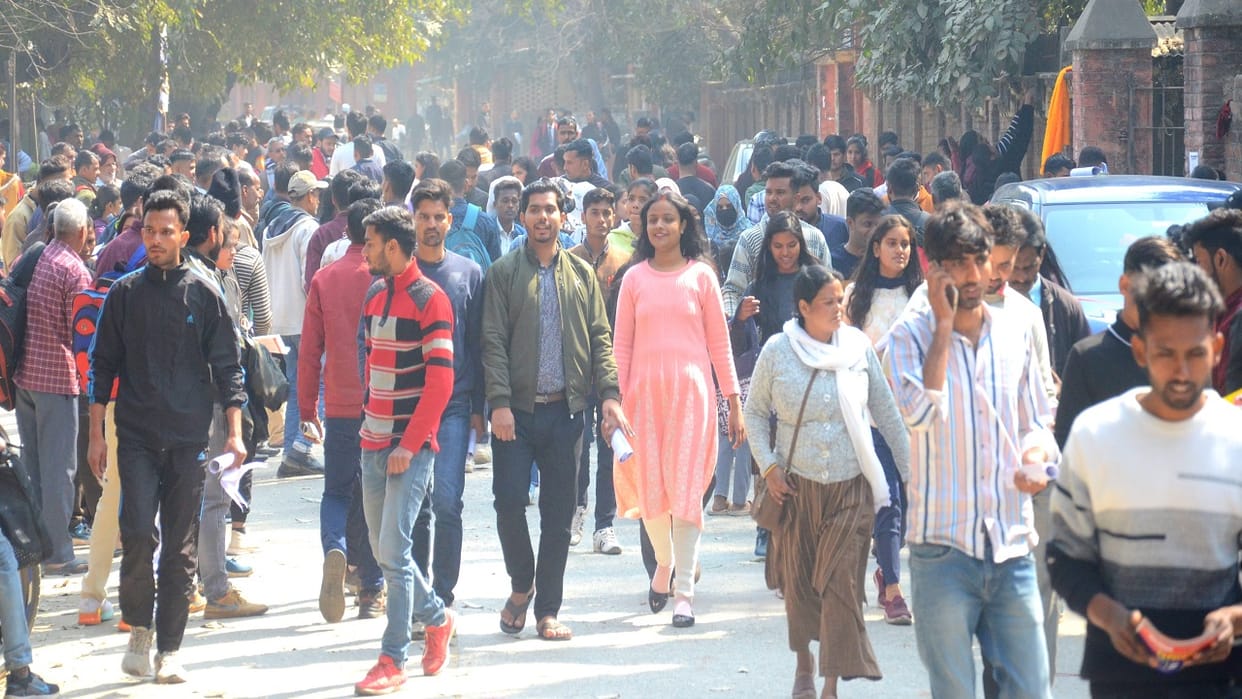 Constable Recruitment Exam girl missed exam by mistake in Bareilly