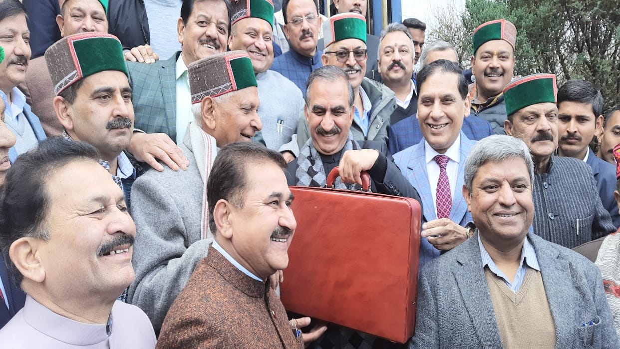 Himachal Pradesh Budget CM Sukhvinder Sukhu presents state budget of Rs 58444 cr hikes MSP big Announcements