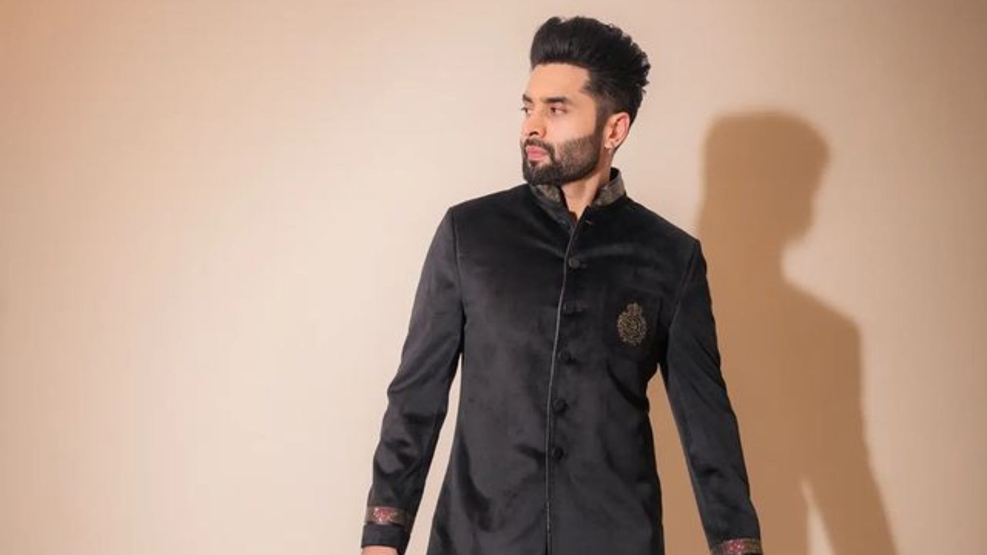 Jackky Bhagnani Profile Actor Going to Marry Rakul preet singh Know Unknown Facts about His filmy Career