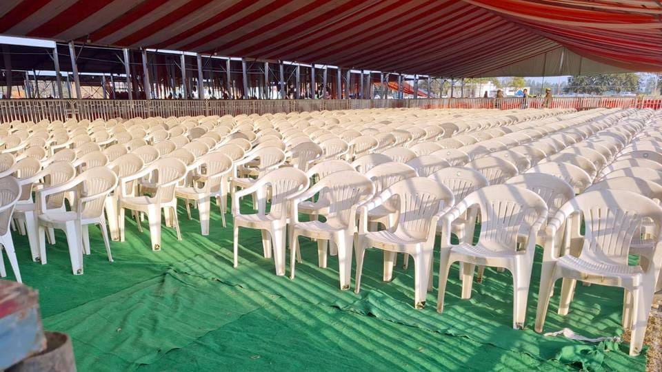 Pandal ready in Shri Kalki Dham, two thousand chairs installed