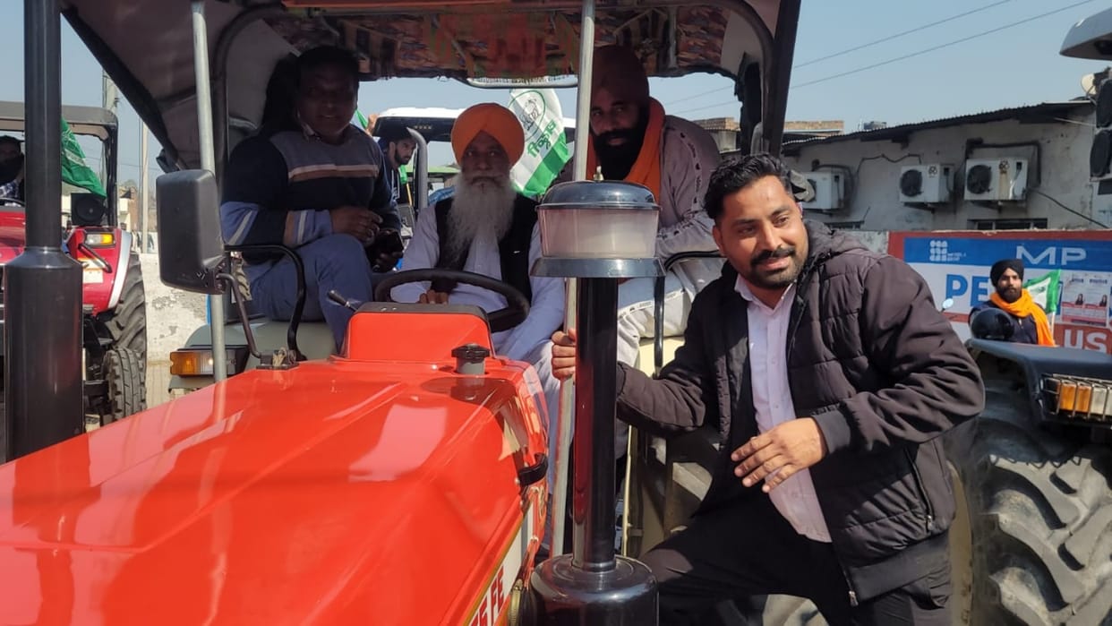 Farmer Protest Live Updates tractor march Punjab Haryana Border News In Hindi